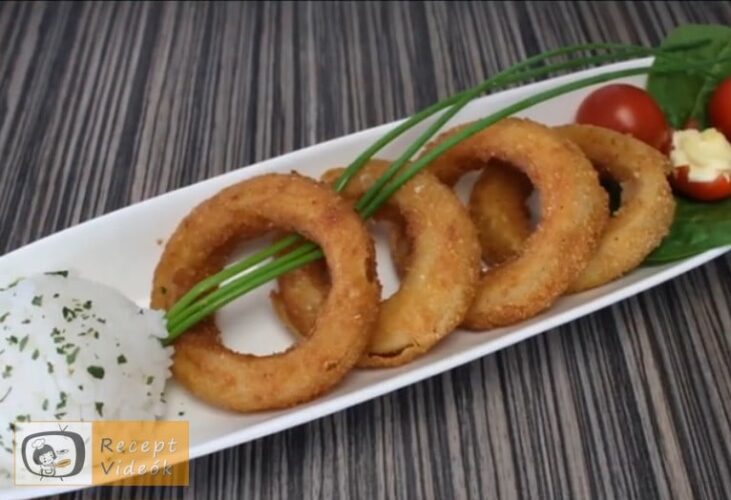 Sajtos-sonkás hagymakarikák recept, sajtos-sonkás hagymakarikák elkészítése - Recept Videók