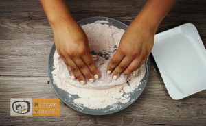 Sajtos-gombás csirkemell recept, sajtos-gombás csirkemell elkészítése 2. lépés