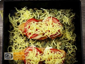 Sajtos-gombás csirkemell recept, sajtos-gombás csirkemell elkészítése 4. lépés