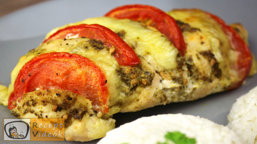 Pestos csirke mozzarellával recept elkészítése - Recept Videók