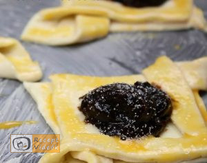 Szilvalekváros papucs recept, szilvalekváros papucs elkészítése 5. lépés
