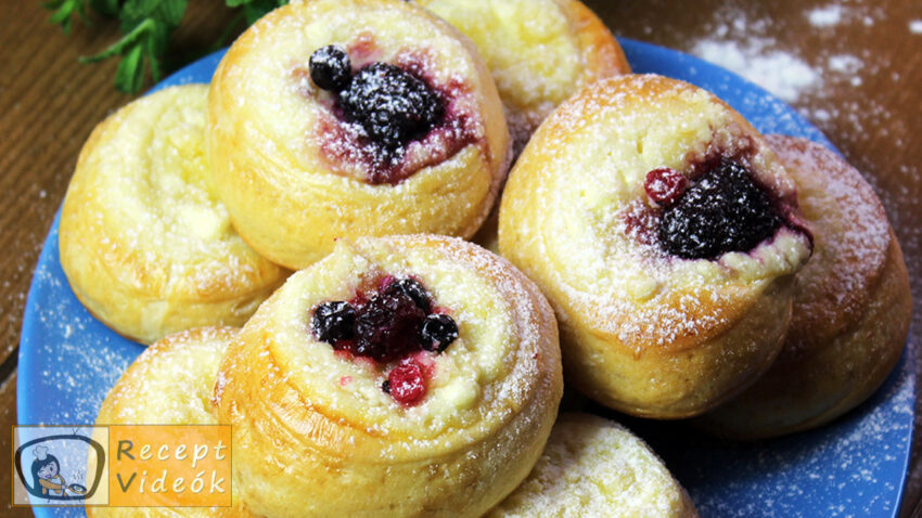 Kelt édes fészek túróval recept elkészítése - Recept Videók