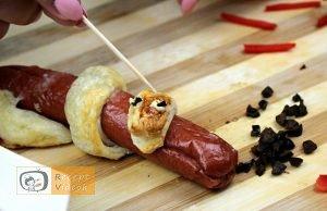 Hotdog kígyócskák recept, hotdog kígyócskák elkészítése 13. lépés