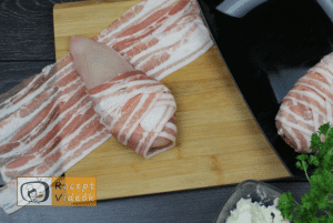 Baconös töltött csirkemell barbecue szósszal - Csirkemell receptek elkészítése 6. lépés