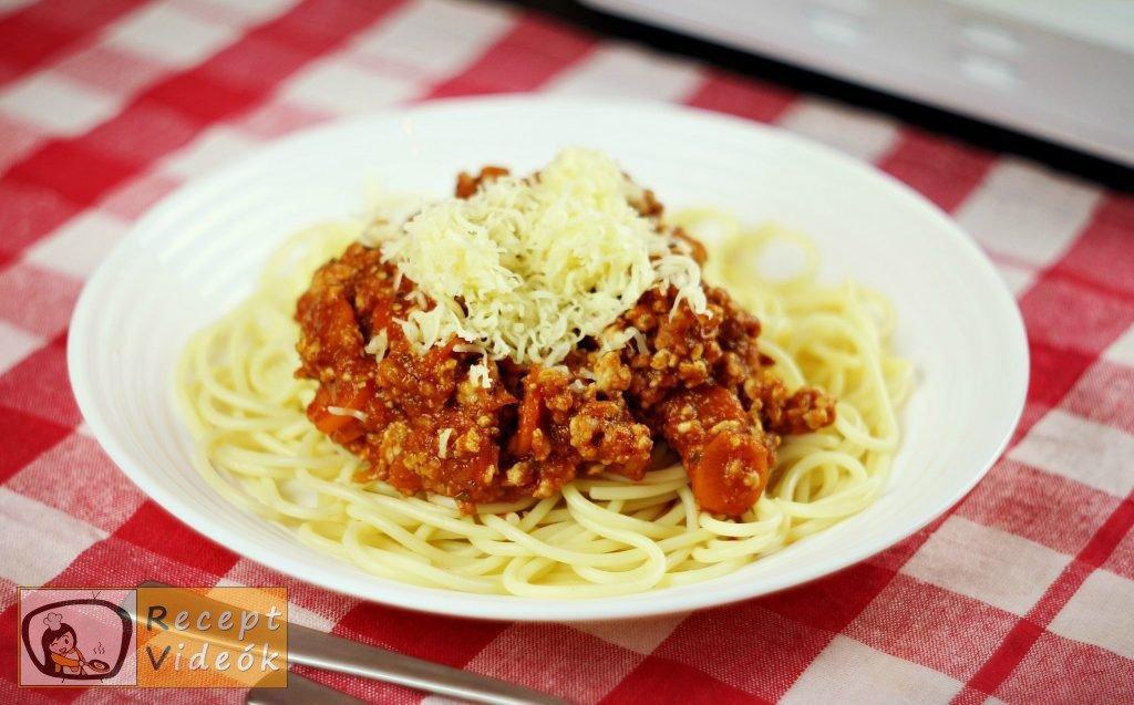 Bolognai spagetti recept, bolognai spagetti elkészítése - Recept Videók