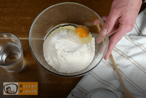 Tejfölös csirkepaprikás recept, tejfölös csirkepaprikás elkészítése 9. lépés
