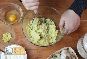Fokhagymás gnocchi sajtmártással recept, fokhagymás gnocchi sajtmártással elkészítése 1. lépés