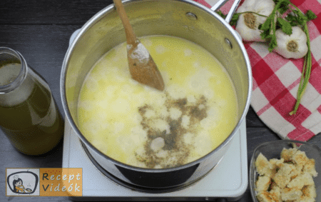 Sajtkrémleves recept, sajtkrémleves elkészítése 4. lépés