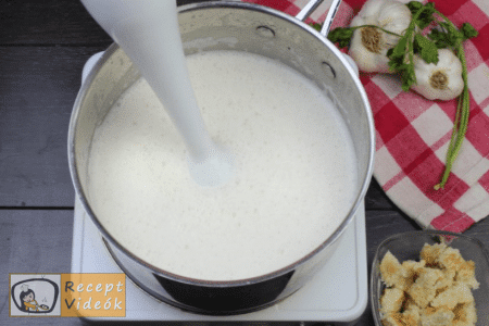 Sajtkrémleves recept, sajtkrémleves elkészítése 6. lépés