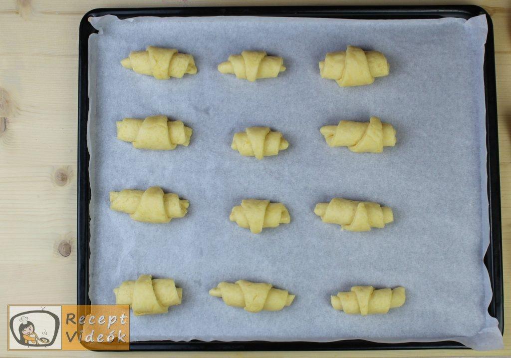 Sajtos croissant recept, sajtos croissant elkészítése 7. lépés