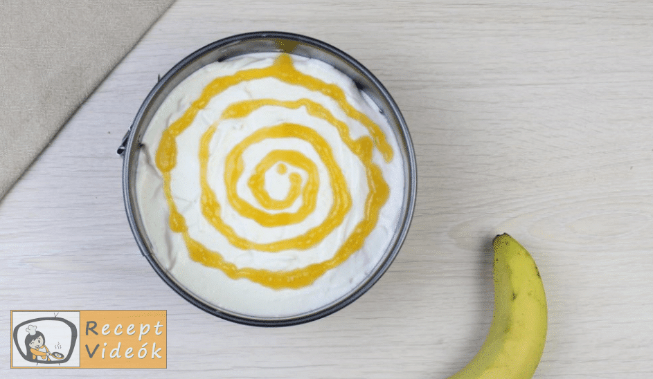 Banános joghurttorta recept elkészítése 7. lépés