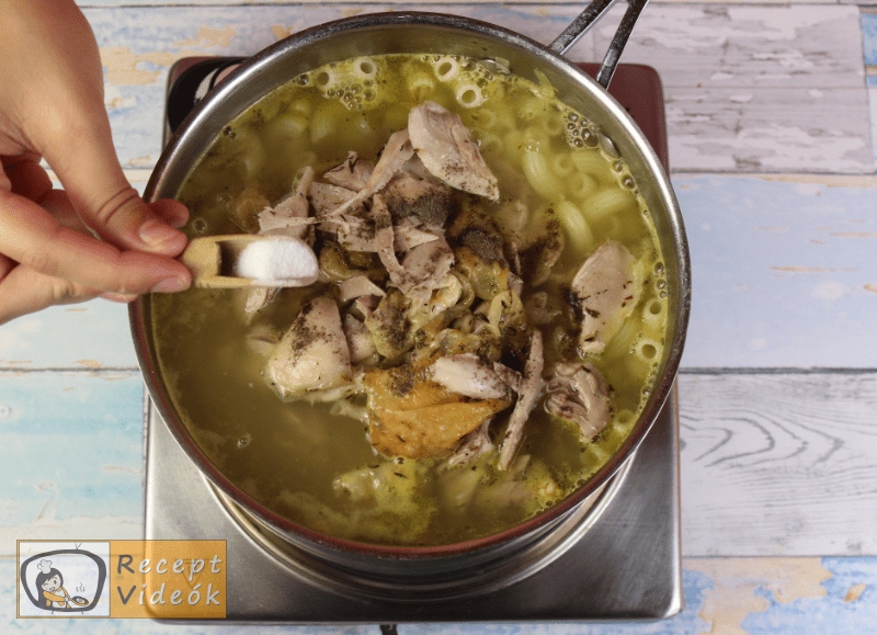 Sült csirke leves recept, sült csirke leves elkészítése 4. lépés