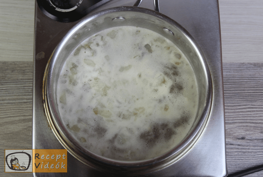 Tésztában sült kolbász recept, tésztában sült kolbász elkészítése 5. lépés