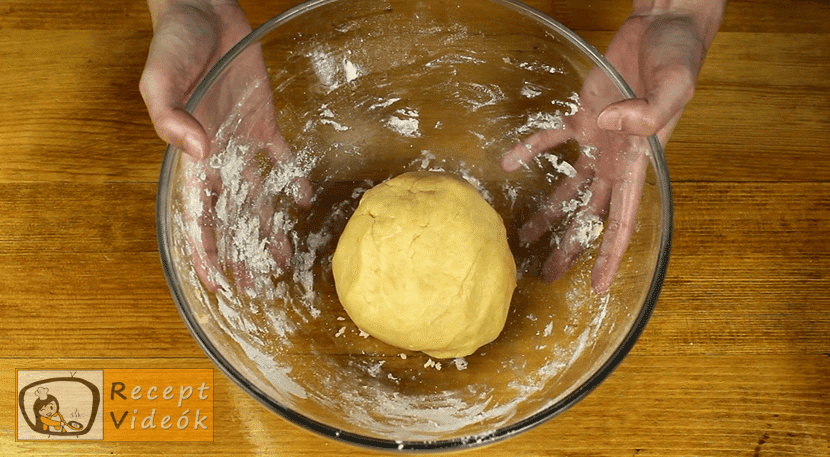 Pozsonyi kifli recept, Pozsonyi kifli elkészítése 4. lépés