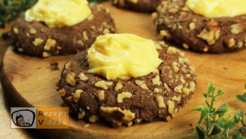 Kakaós-diós boszorkánypogácsa vaníliakrémmel recept, kakaós-diós boszorkánypogácsa vaníliakrémmel elkészítése - Recept Videók